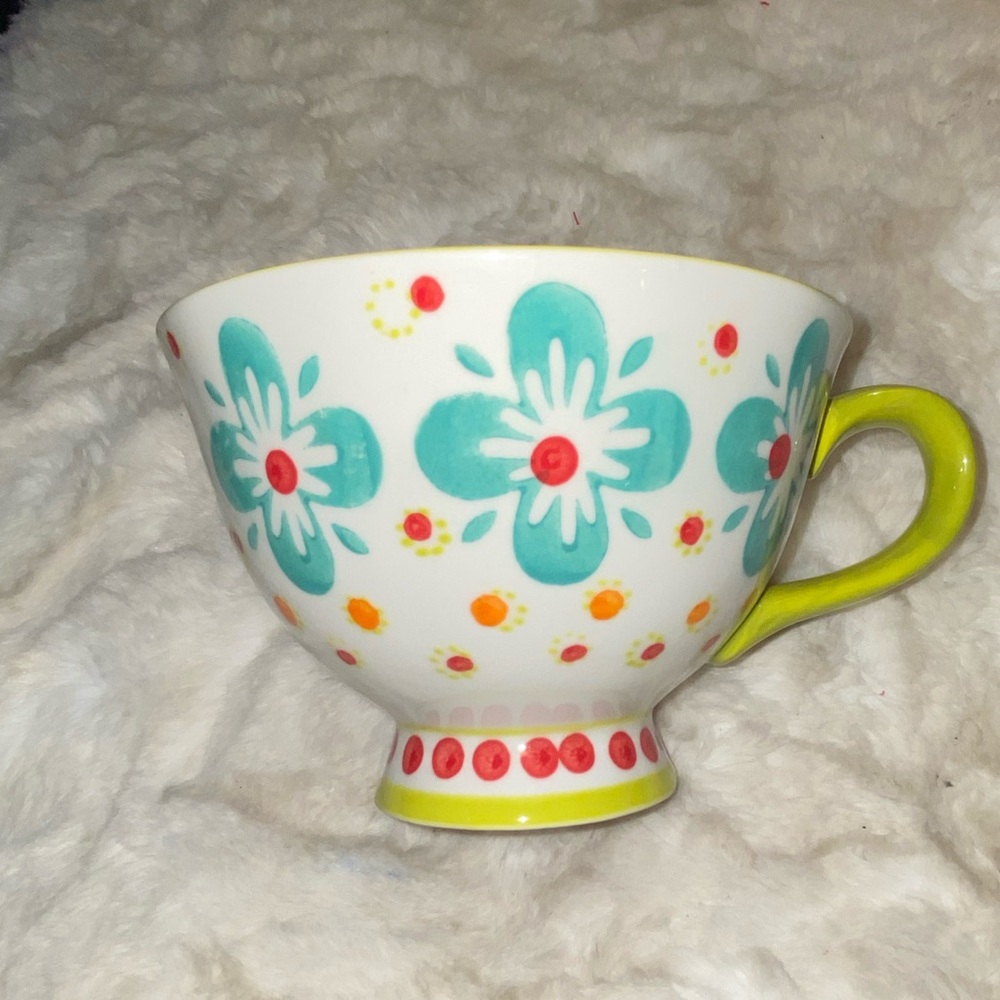 $15 sale Potter's Studio Floral Pedestal Mug